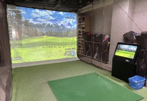 若松川田店２Fプロジェクター付き打席エリア